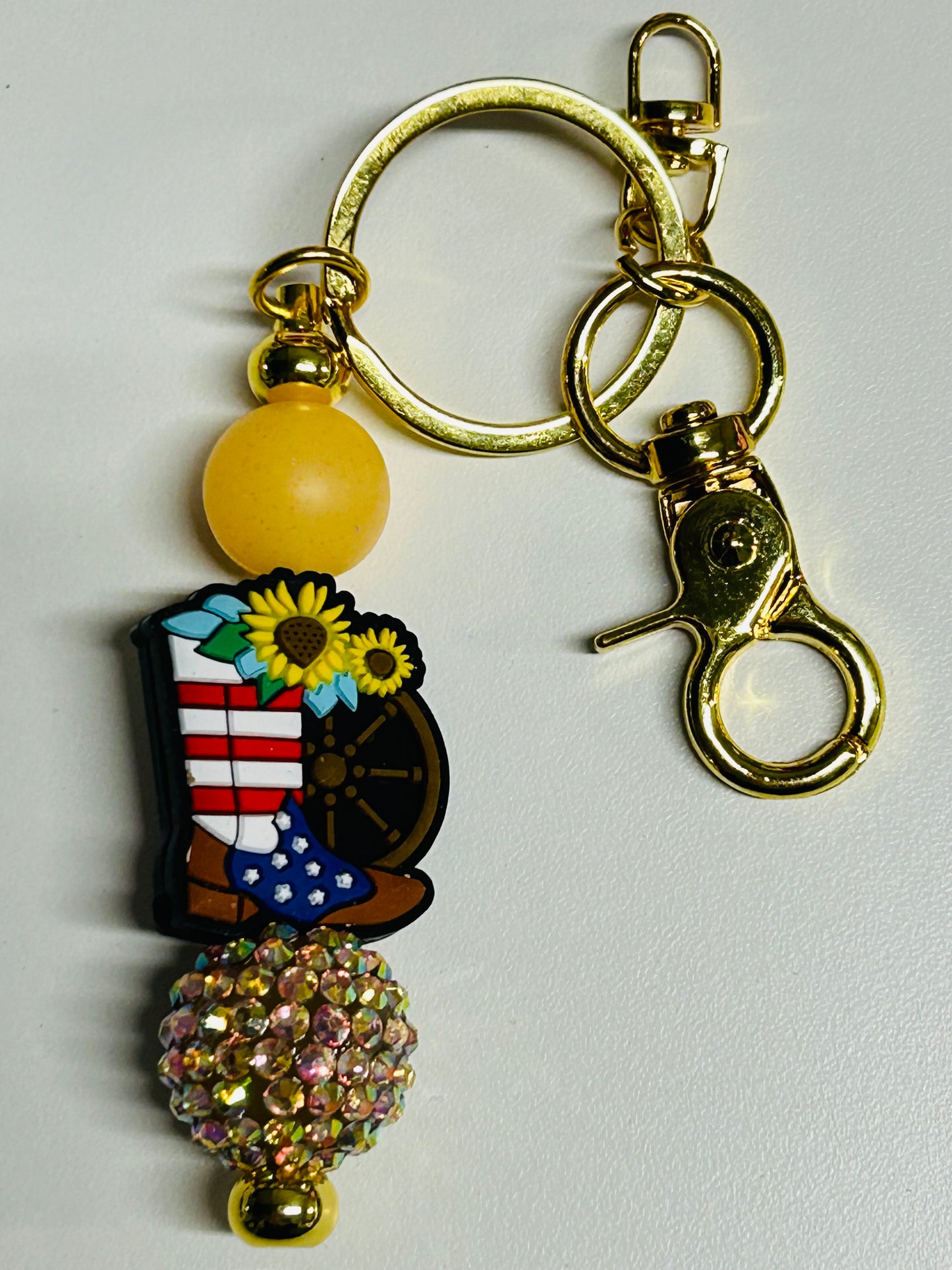 Keychain-Focal American Boot & Wagon Wheel w/ Sunflowers