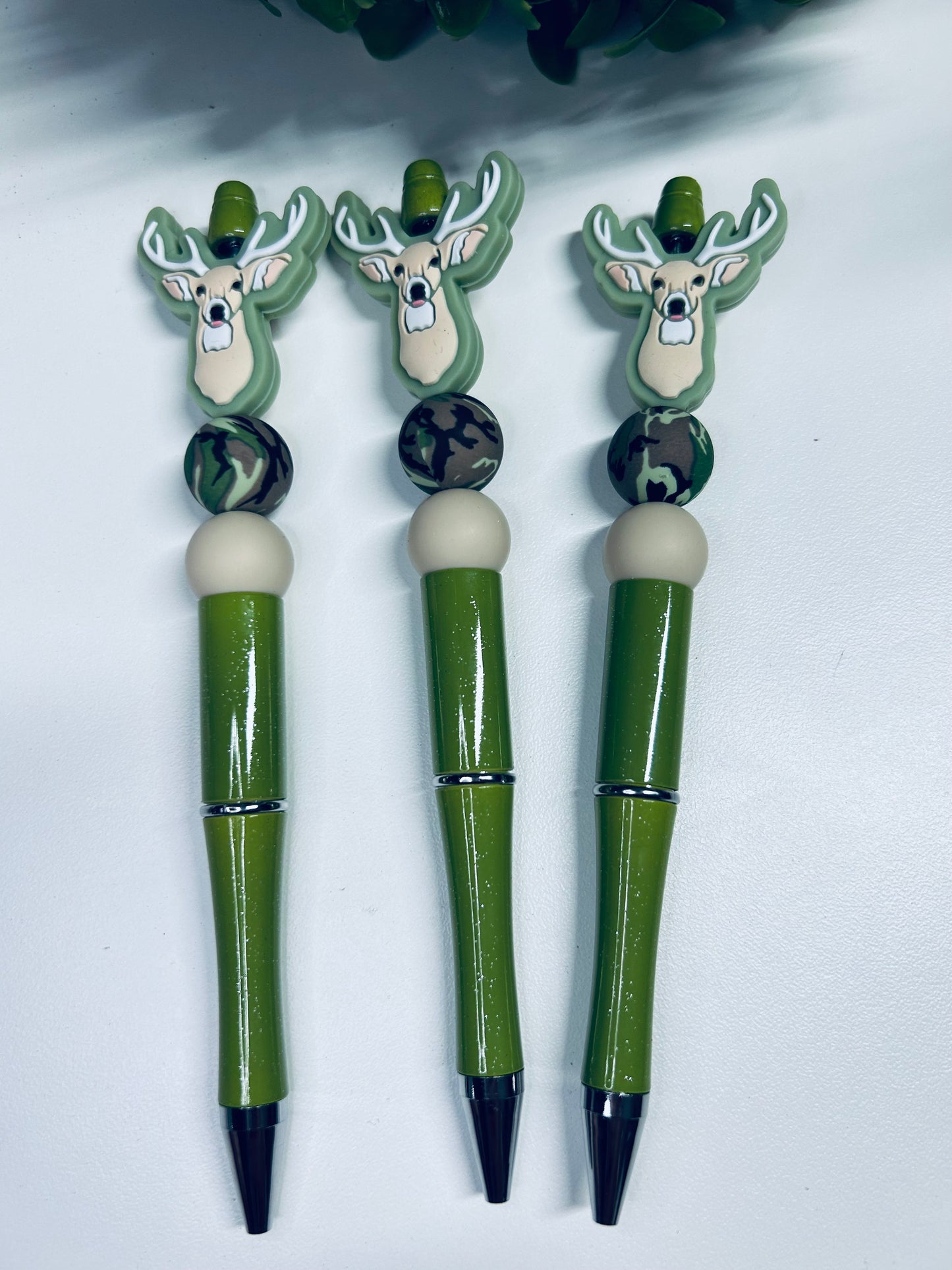 Pen-Focal Deer