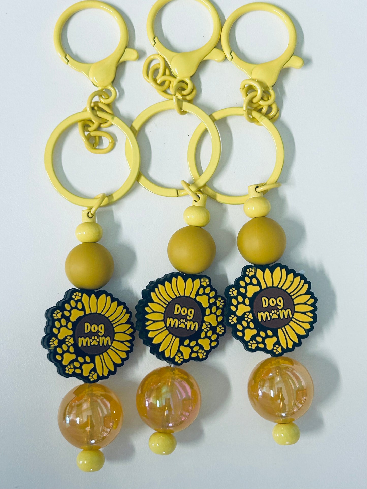 Keychain-Focal Dog Mom