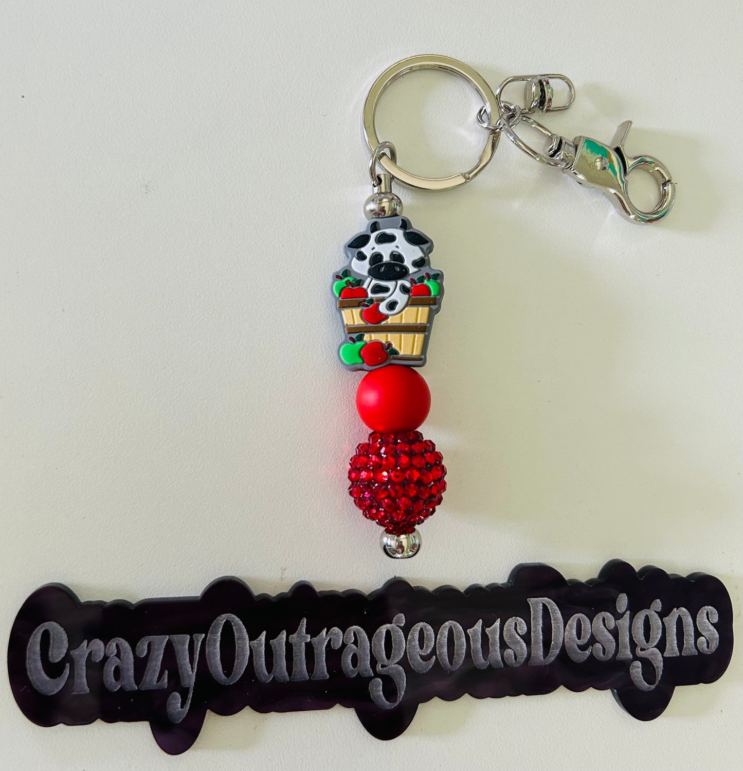 Keychain-Focal Cow Apple Basket