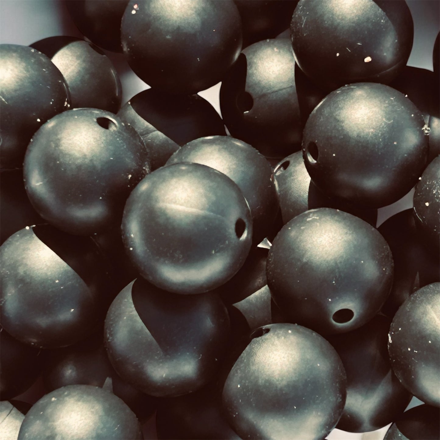 BULK BAGS - 15 MM Solid Color Silicone Bead- Black