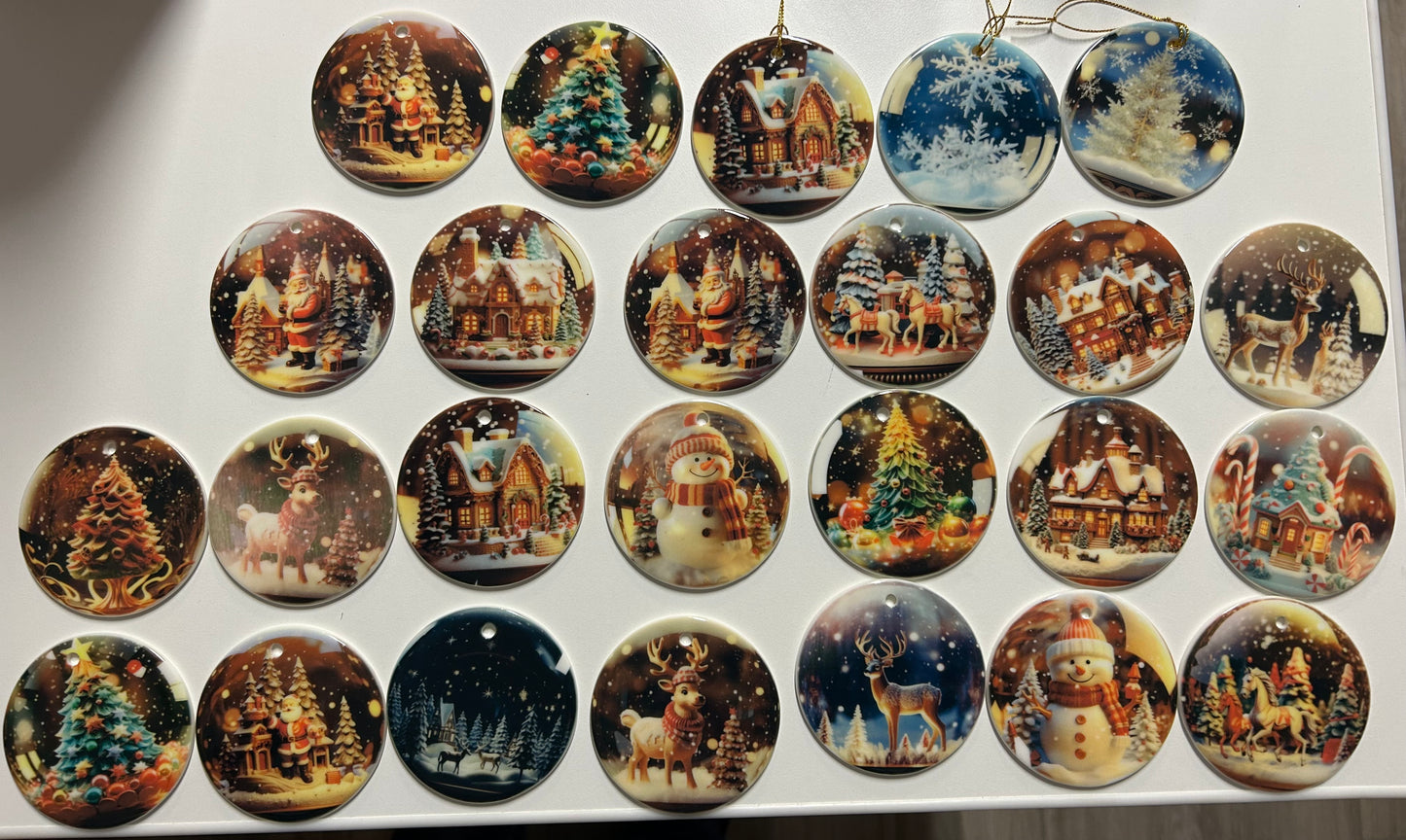 Christmas-Ornament Snow globes