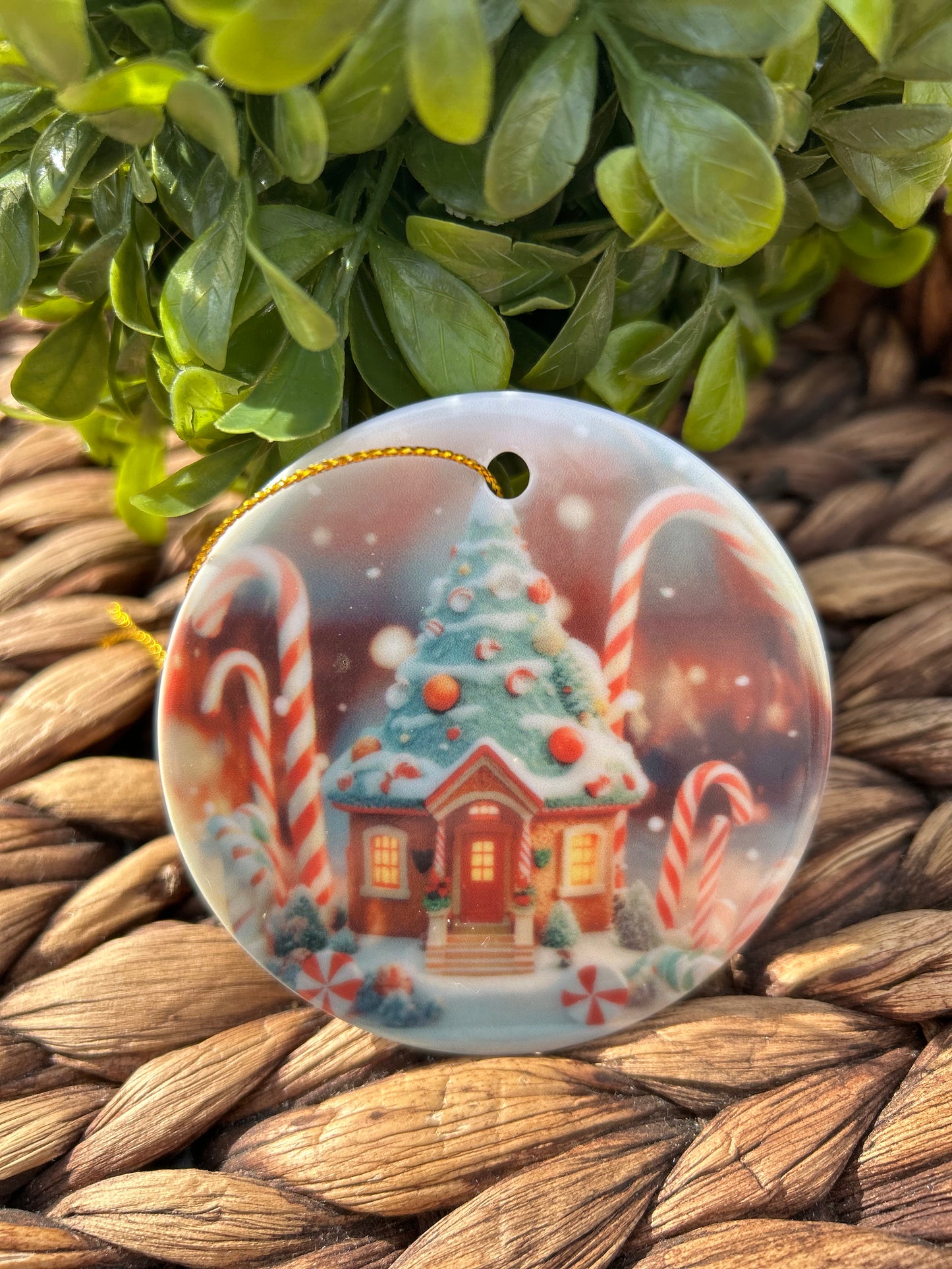 Christmas-Ornament Snow globes