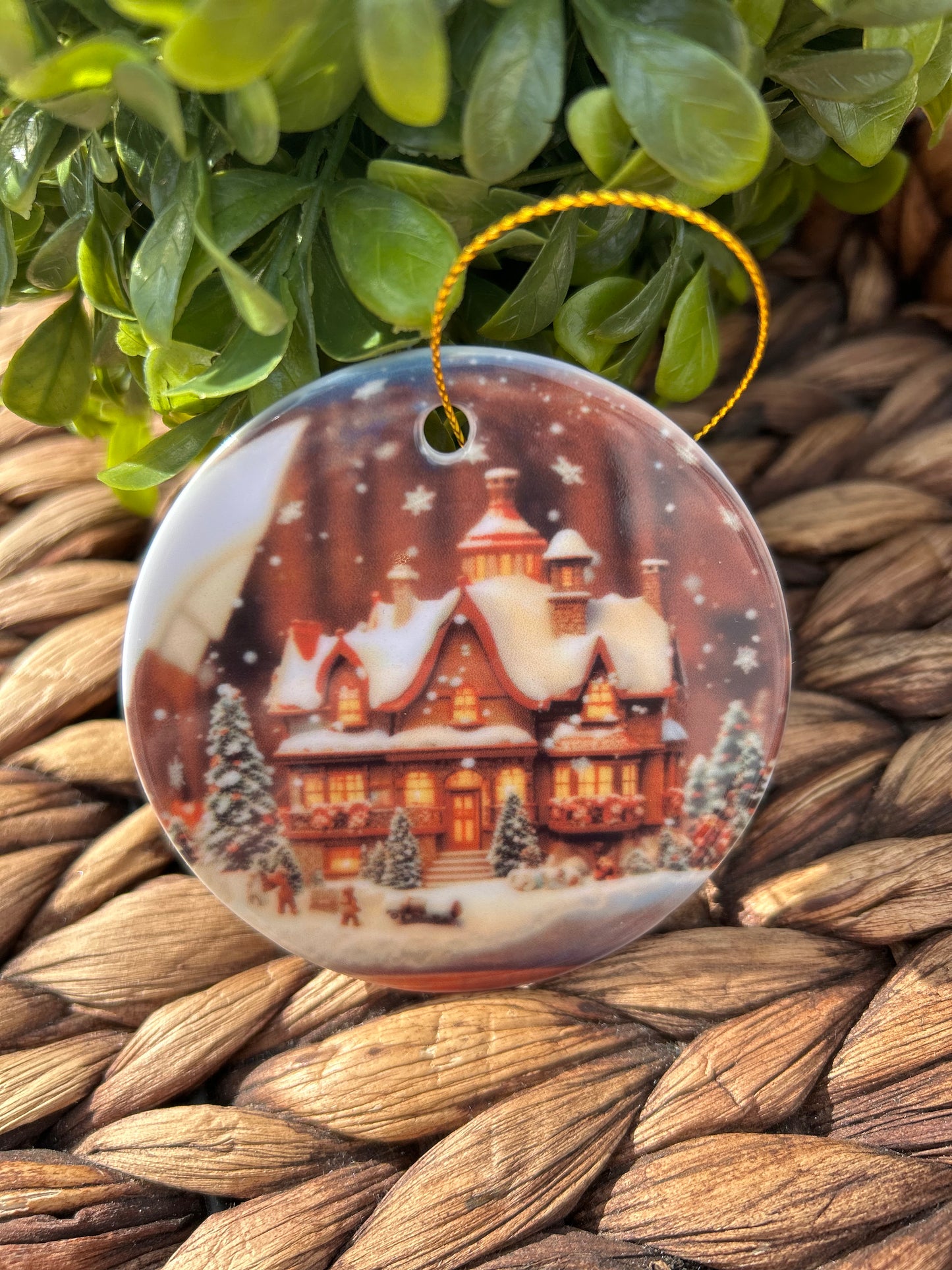 Christmas-Ornament Snow globes