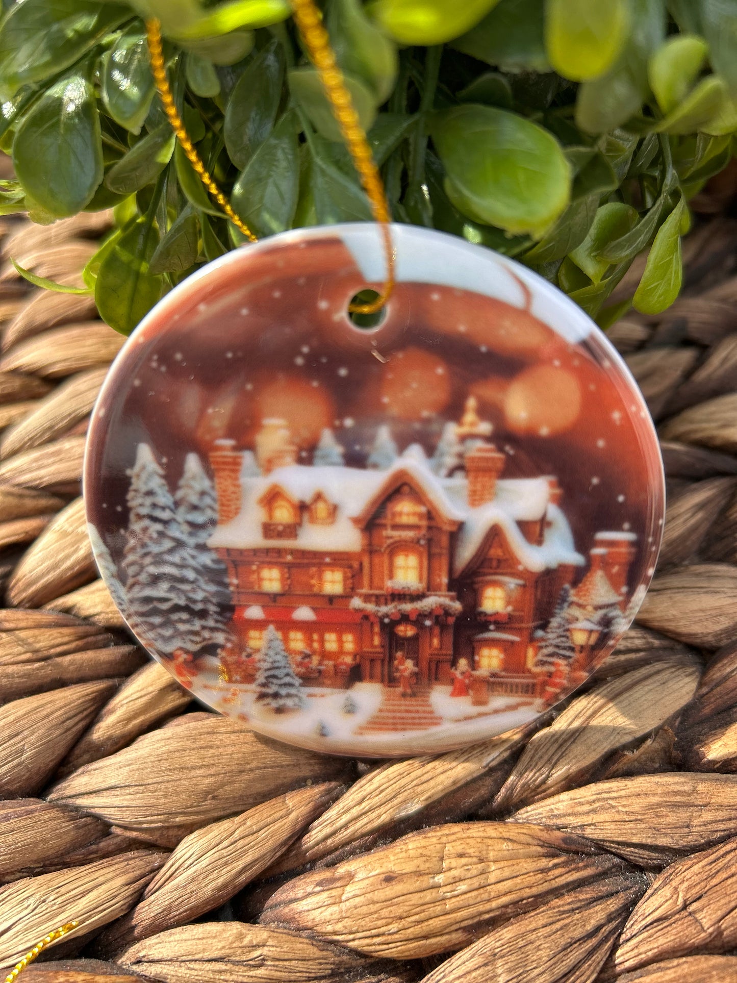 Christmas-Ornament Snow globes