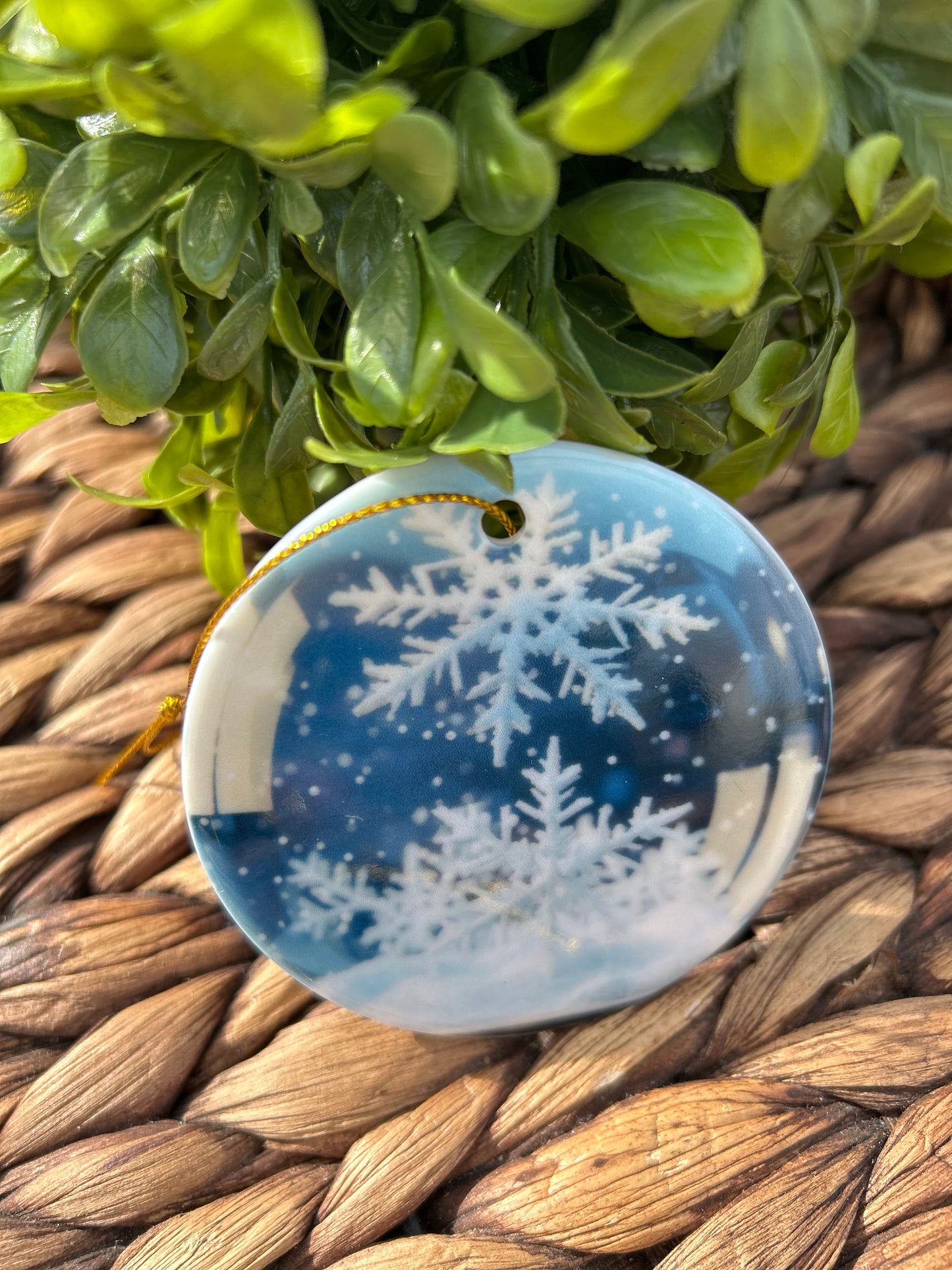 Christmas-Ornament Snow globes