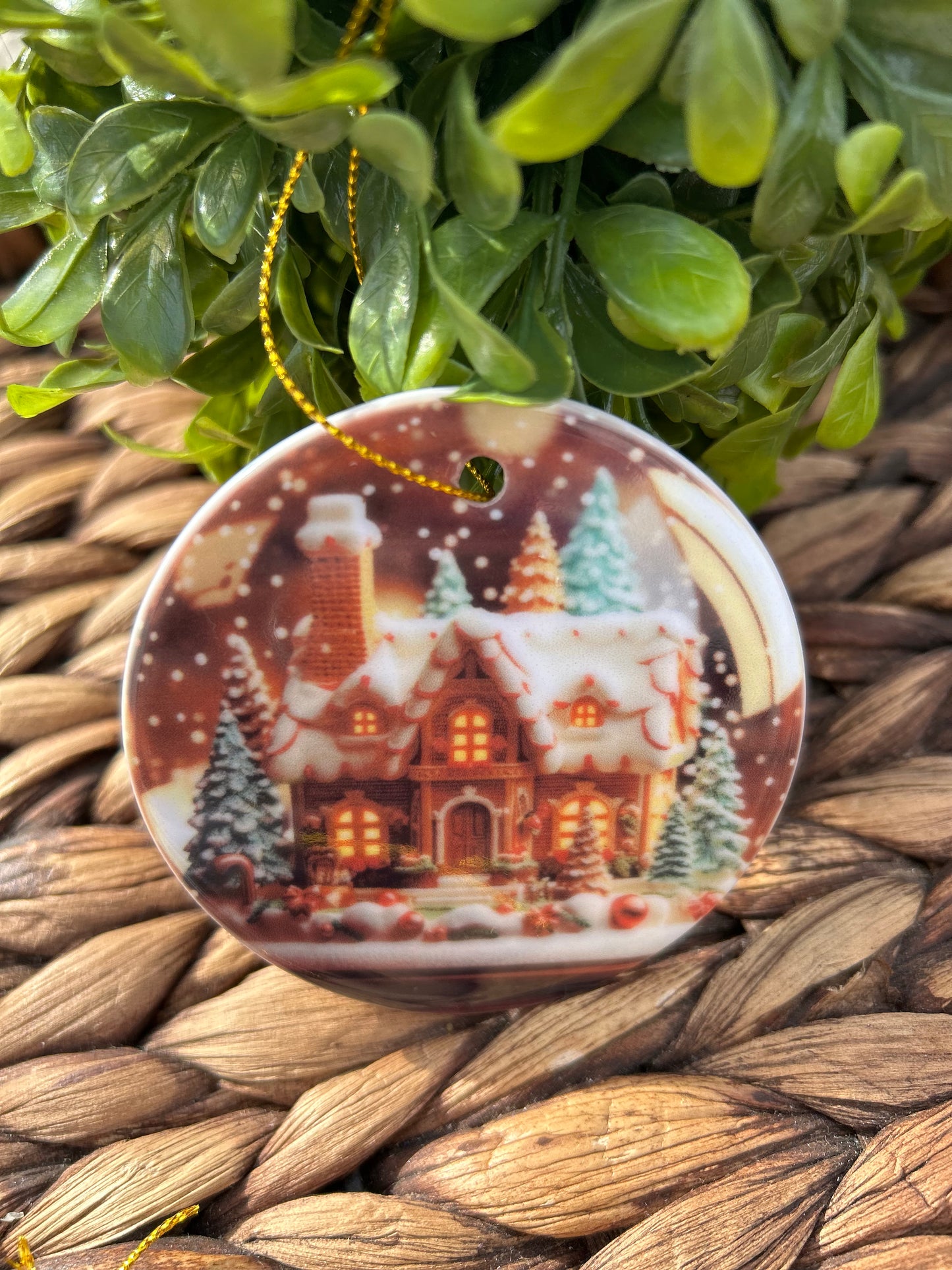 Christmas-Ornament Snow globes