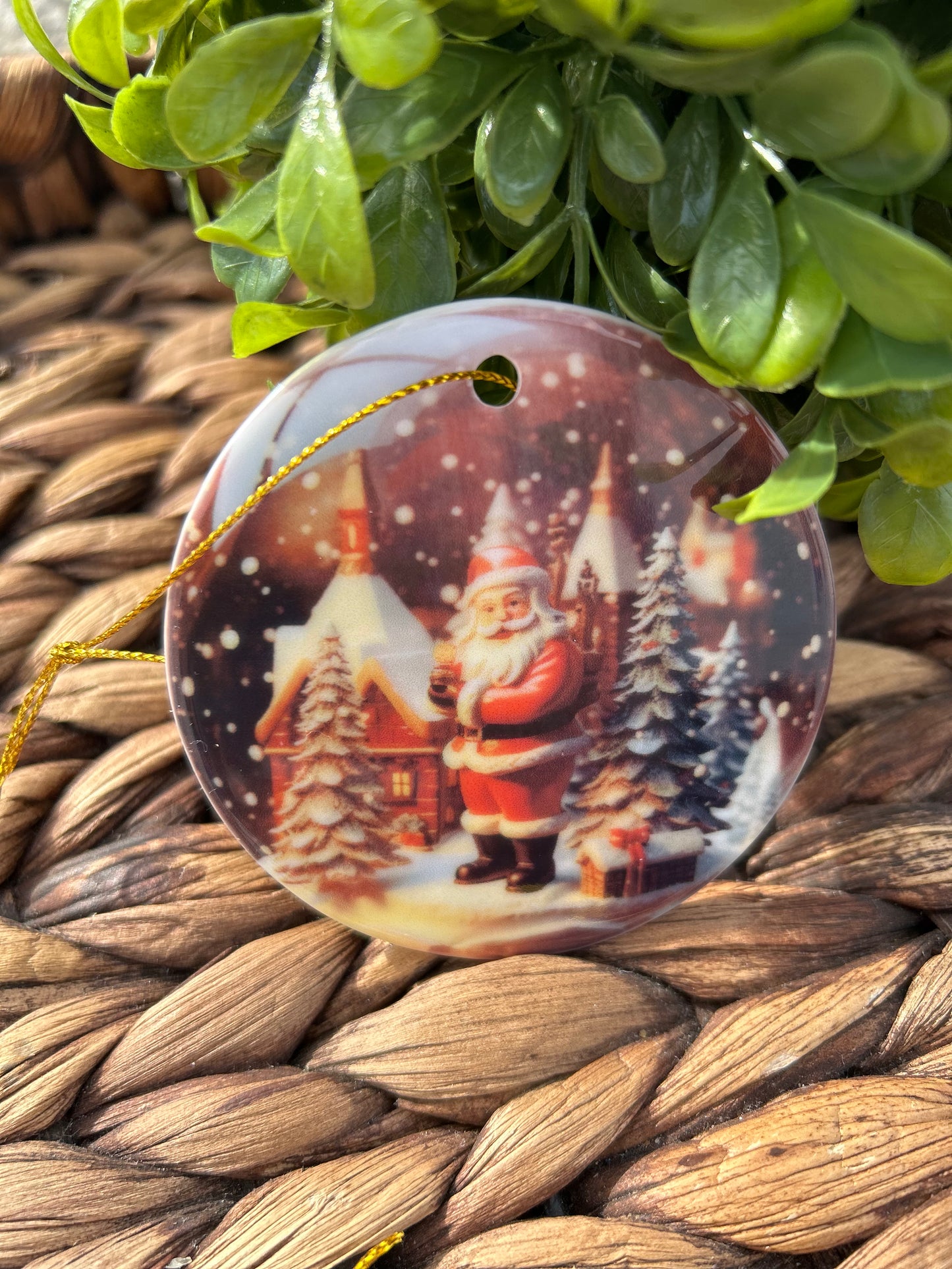 Christmas-Ornament Snow globes